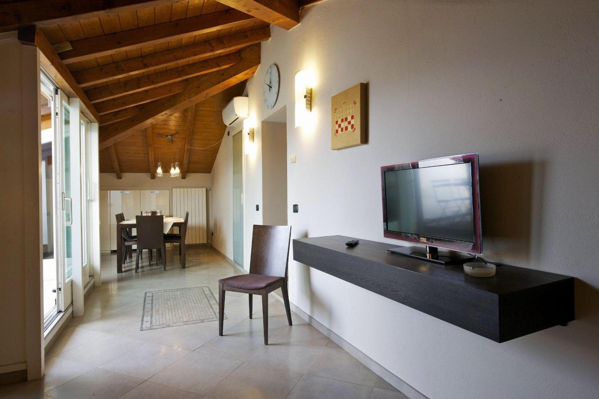 Appartamenti Lungolago Verbania Habitación foto